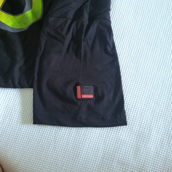 FUBU Logo Graphic Tee👕 - NWT - Picture 6 of 14